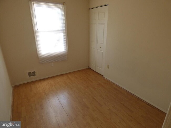 Foto del edificio - 9829 Town Ln