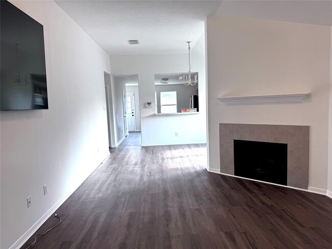 Foto del edificio - 19411 Otter Trail Ct