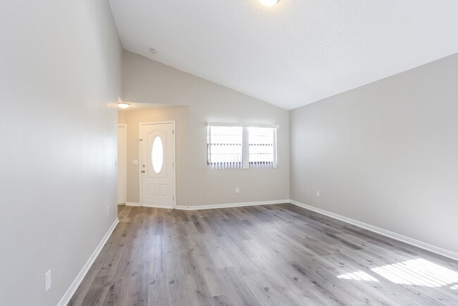 Building Photo - 154 Chelsea Ct