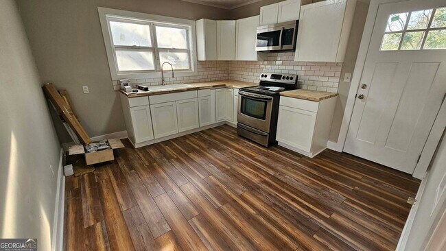 Foto del edificio - 481 W Johnston St