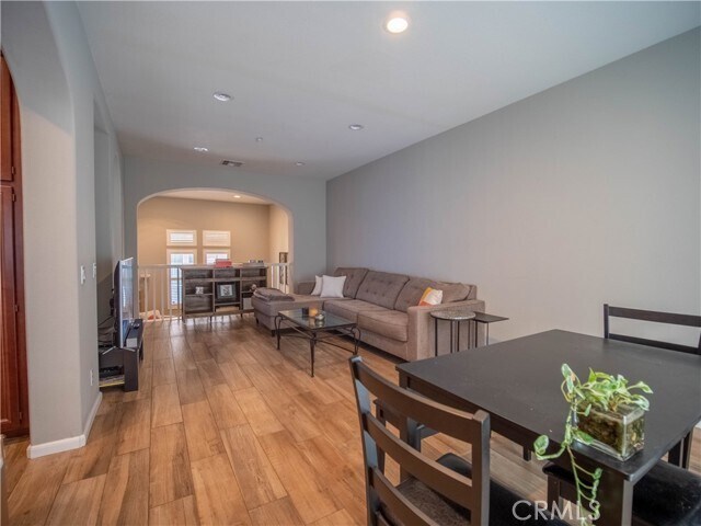 Foto del edificio - 4433 Owens St