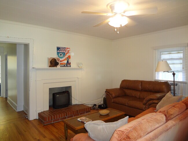 Living Room (view to hall) - 111 W Main St
