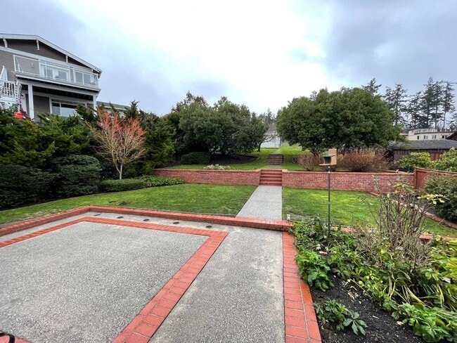 Foto del edificio - Spacious Mid-century house w/ Spectacular Views