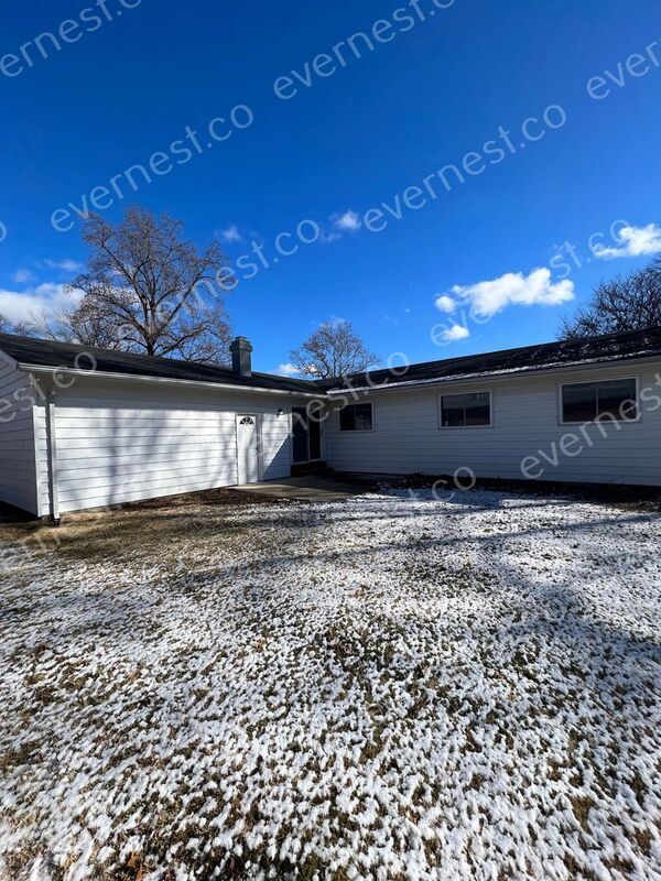Foto del edificio - 1371 Sherwood Forest Dr