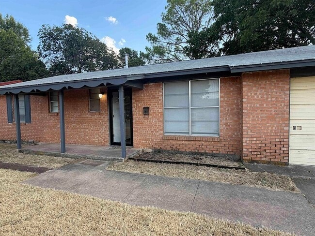 Foto del edificio - 4613 Langford Ln
