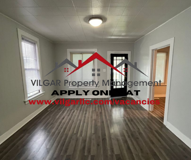 Building Photo - 4831 Melville Ave