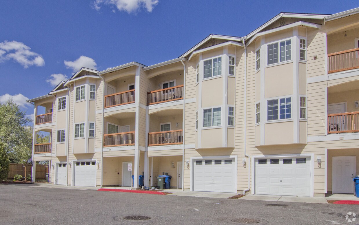 Foto del edificio - Heart of Renton! Amazing 4 bed, 3.5 bath R...