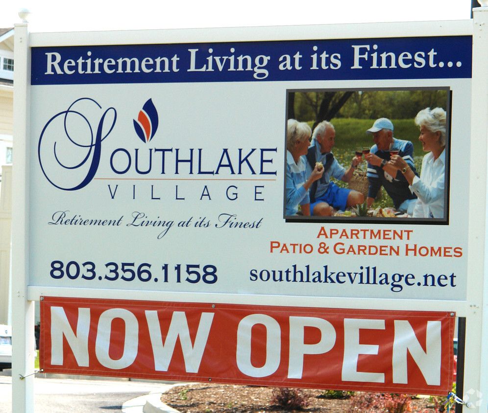 Building Photo - The Village at Southlake