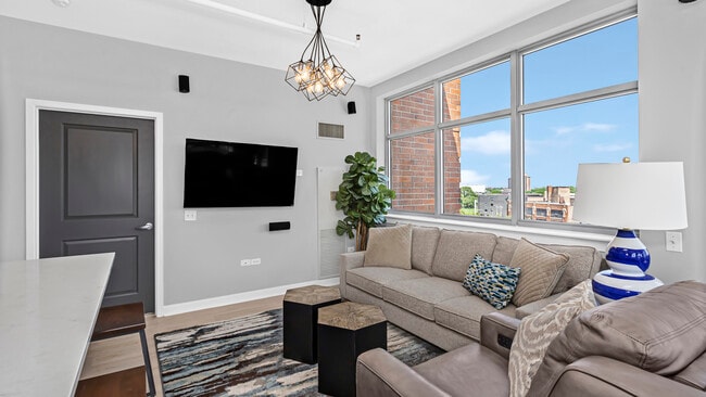 Photo - 511 W Division St Townhome