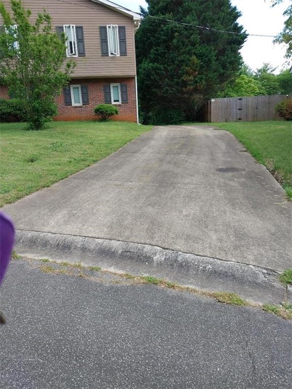 Foto del edificio - 1730 Cedar Grove Dr