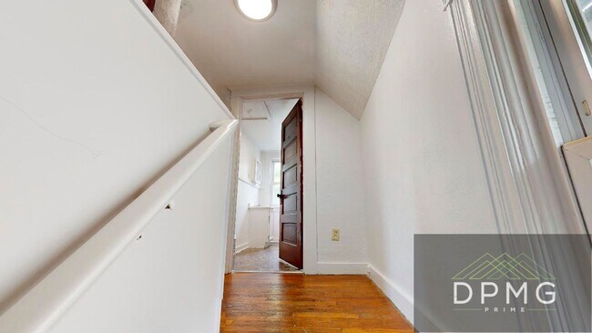 Foto del edificio - 125 S Hosmer St