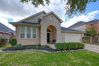 Building Photo - 6923 Grants Hollow Ln