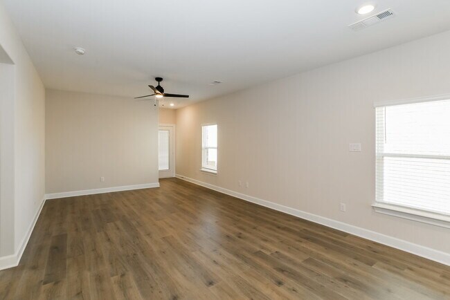 Foto del edificio - 1106 Princeton Hts Blvd