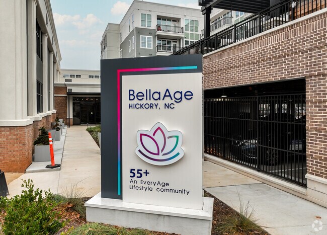 Señalización - BellaAge Hickory Active Adult 55+