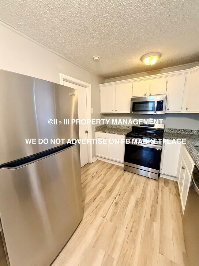 Foto del edificio - 4909 Woodend Ave