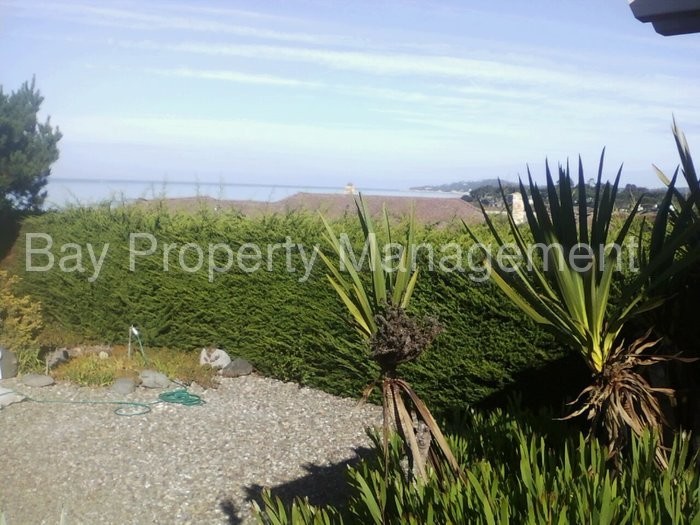 Primary Photo - Carmel Meadows Gem - Rent Reduced!