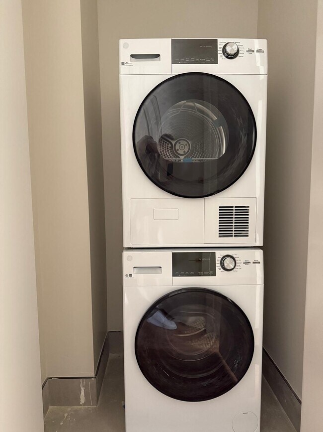 Foto del edificio - Nice room in a good neighborhood