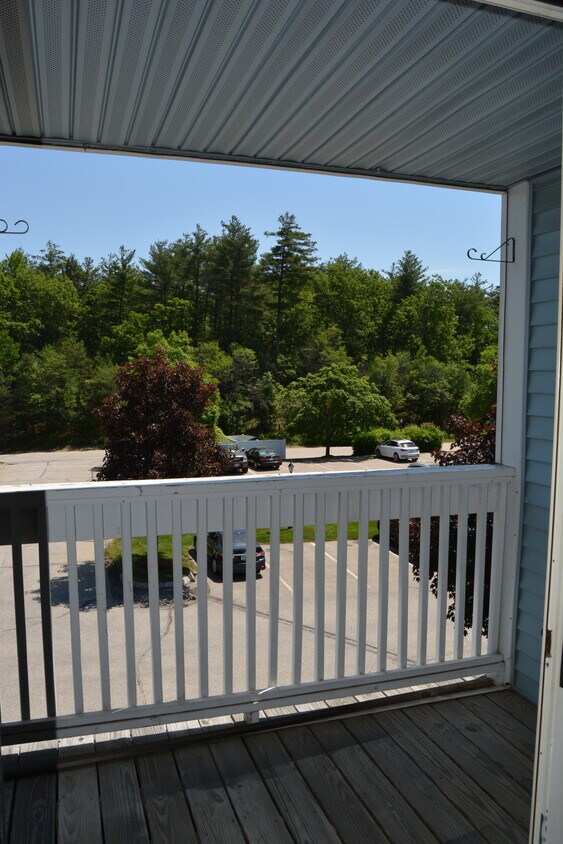 12 Timberwood Dr Unit 406, Goffstown, NH 03045 Condo for Rent in