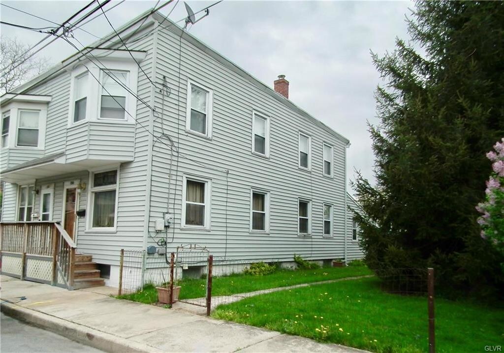 Primary Photo - 150 W 16th St