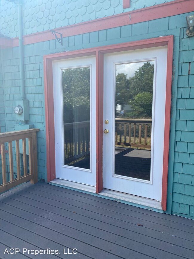 Foto del edificio - 2 br, 1 bath House - 614 Donovan Ave
