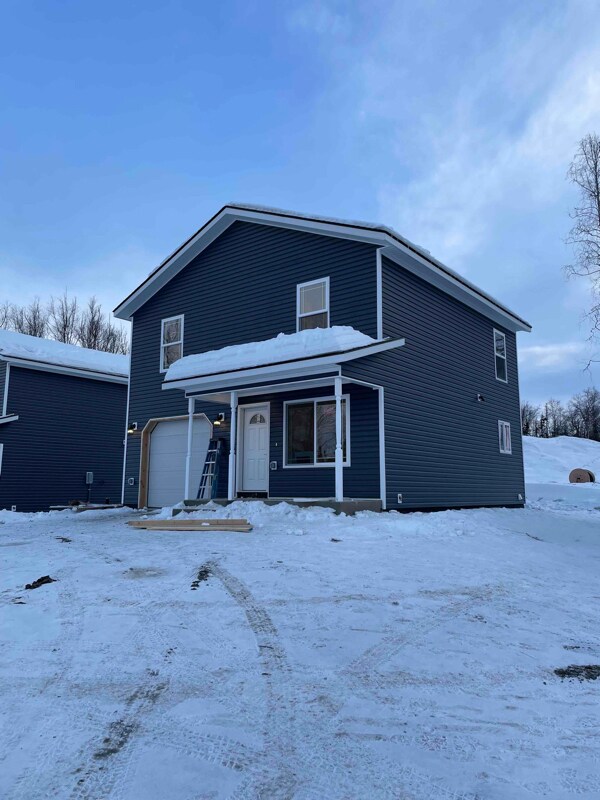 Foto principal - 1363 W Spruce Ave