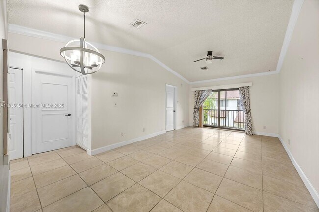 Foto del edificio - 164 NW 60th Ave