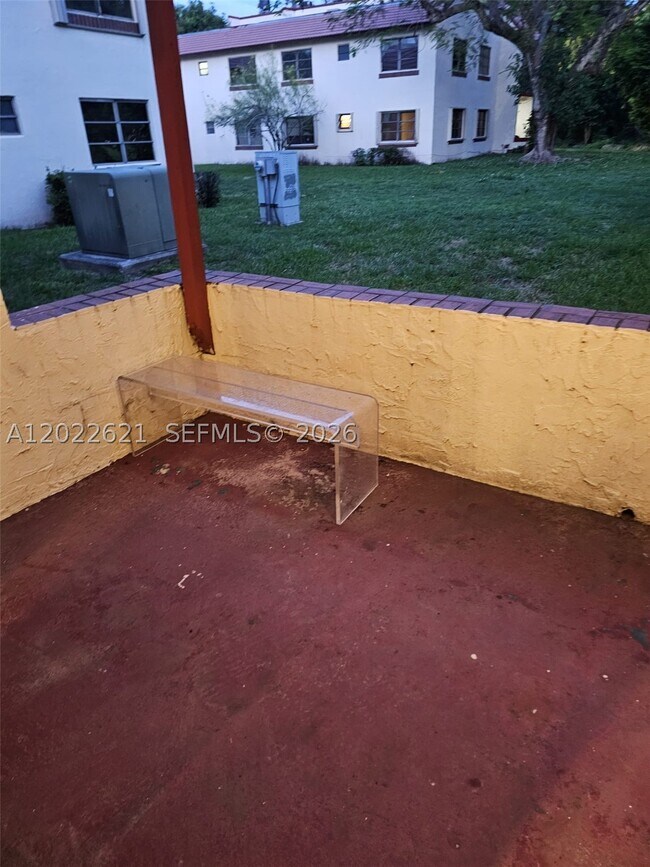 Building Photo - 8650 SW 149th Ave