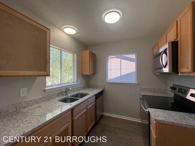 Building Photo - 3 br, 1 bath House - 4306 Limpio