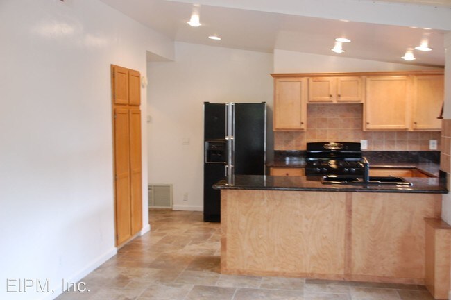 Building Photo - 6793 Estero Rd