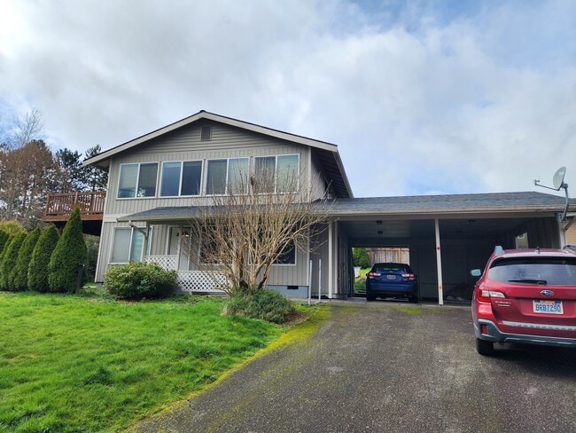 Building Photo - 806 96th Ave NE