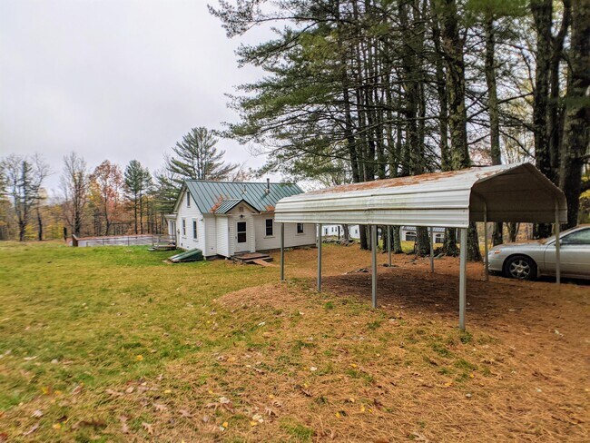 Building Photo - 169 Range Rd