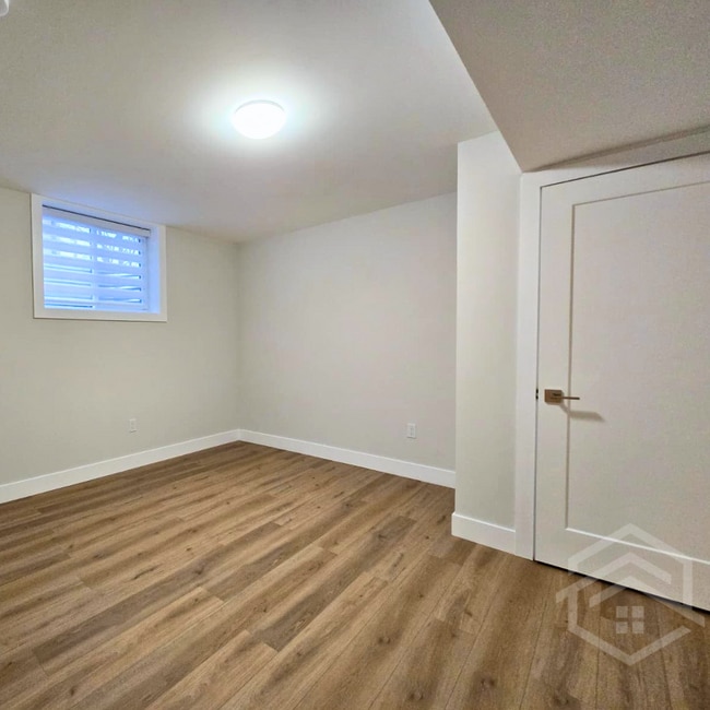 Building Photo - Brand New Lower Duplex Unit – Available Now !!