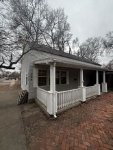 Building Photo - 703 Jackson St