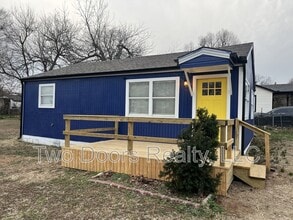 Building Photo - 504 Georgia St