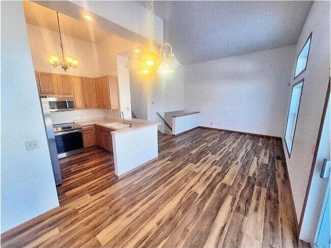 Foto del edificio - 6406-6157 157th St W