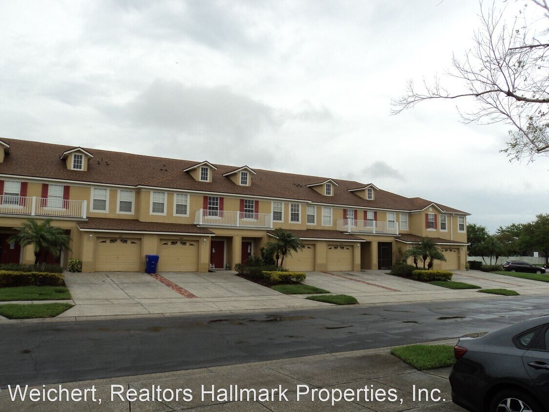 3 br, 2.5 bath House 2912 Grafton Dr House Rental in Kissimmee, FL