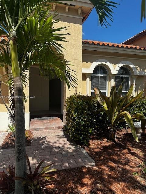Building Photo - 2710 SW 154th Ct