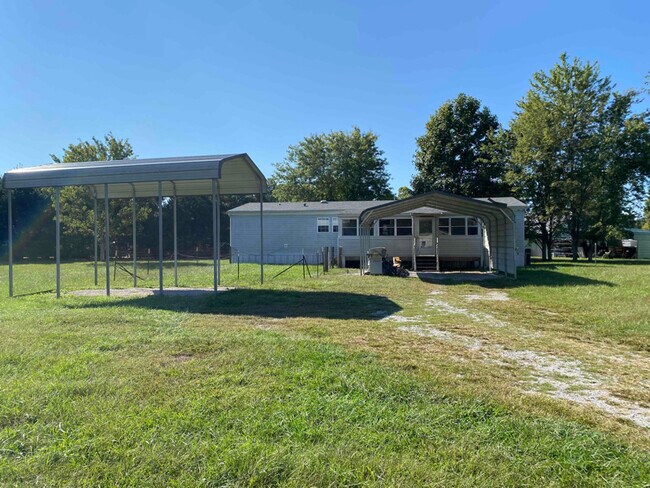 Building Photo - 191 Ferraro Ln