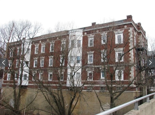 Building Photo - 104 Schuykill Ave