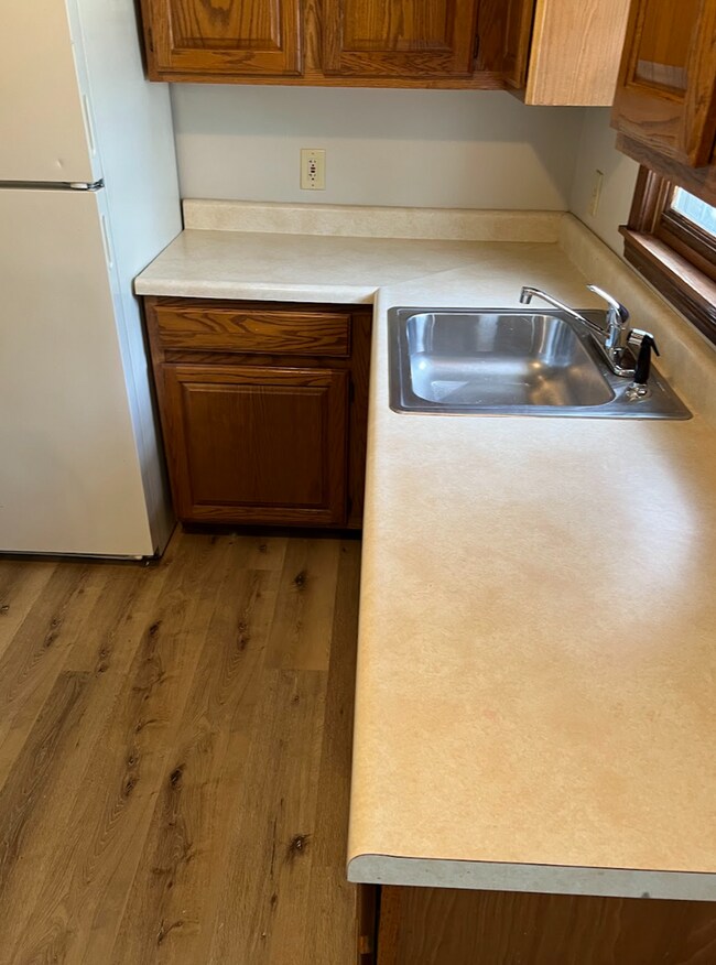 Foto del edificio - Don't miss out on this cozy duplex!