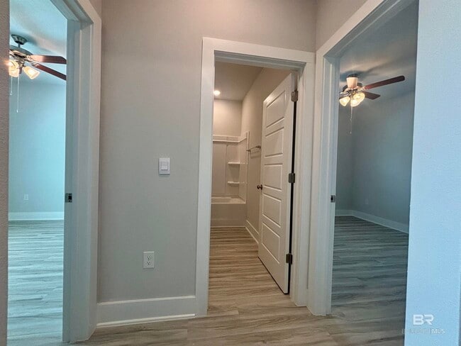 Building Photo - 656 Overland Dr