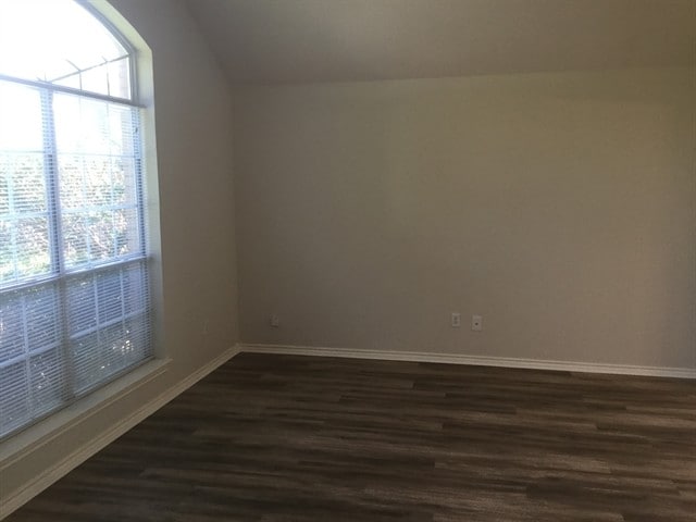 Foto del edificio - 901 Worden Dr