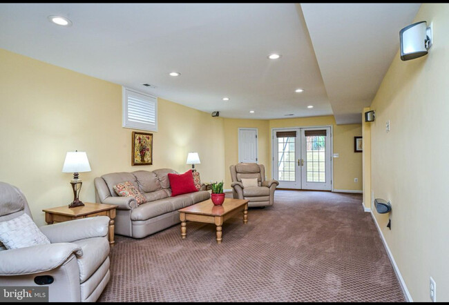 Building Photo - 21389 Fitzgerald Dr
