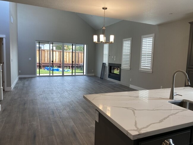 Building Photo - 1354 Calabazas Dr