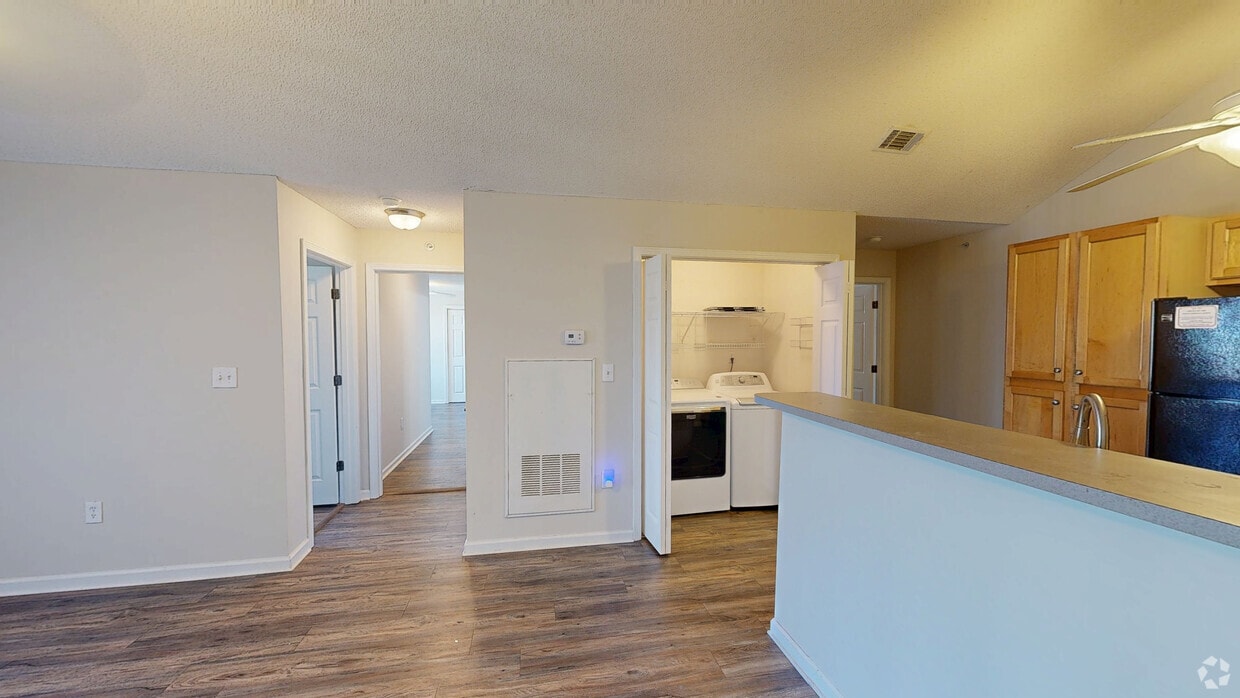 Photo - Hart's Cove Apartments