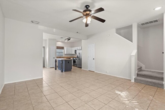 Building Photo - 9735 Coyote Creek Dr