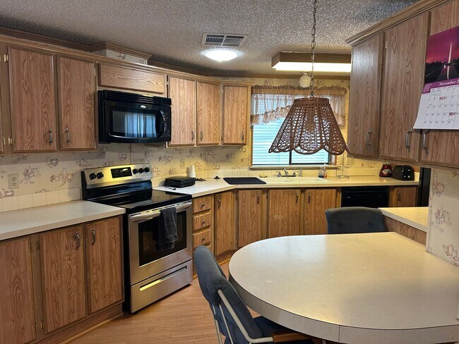 Building Photo - Sun Lakes Furnished Vacation Rental