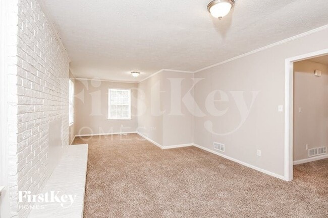 Building Photo - 2238 Carmen Ct