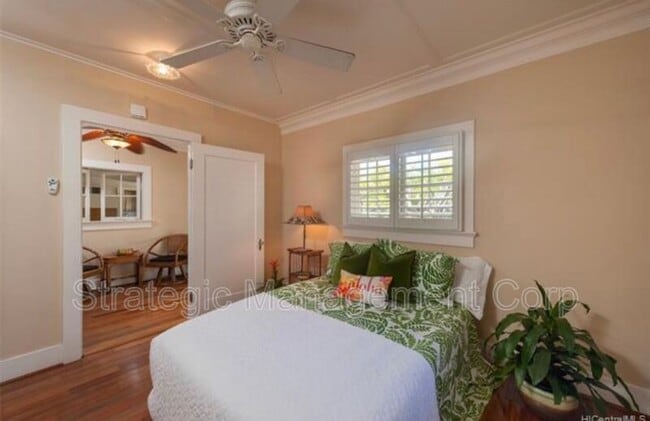 Building Photo - 3040 Diamond Head Rd
