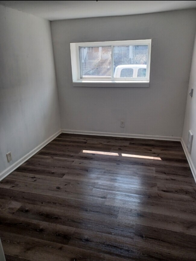 Foto del edificio - 5800 Stockton Rd